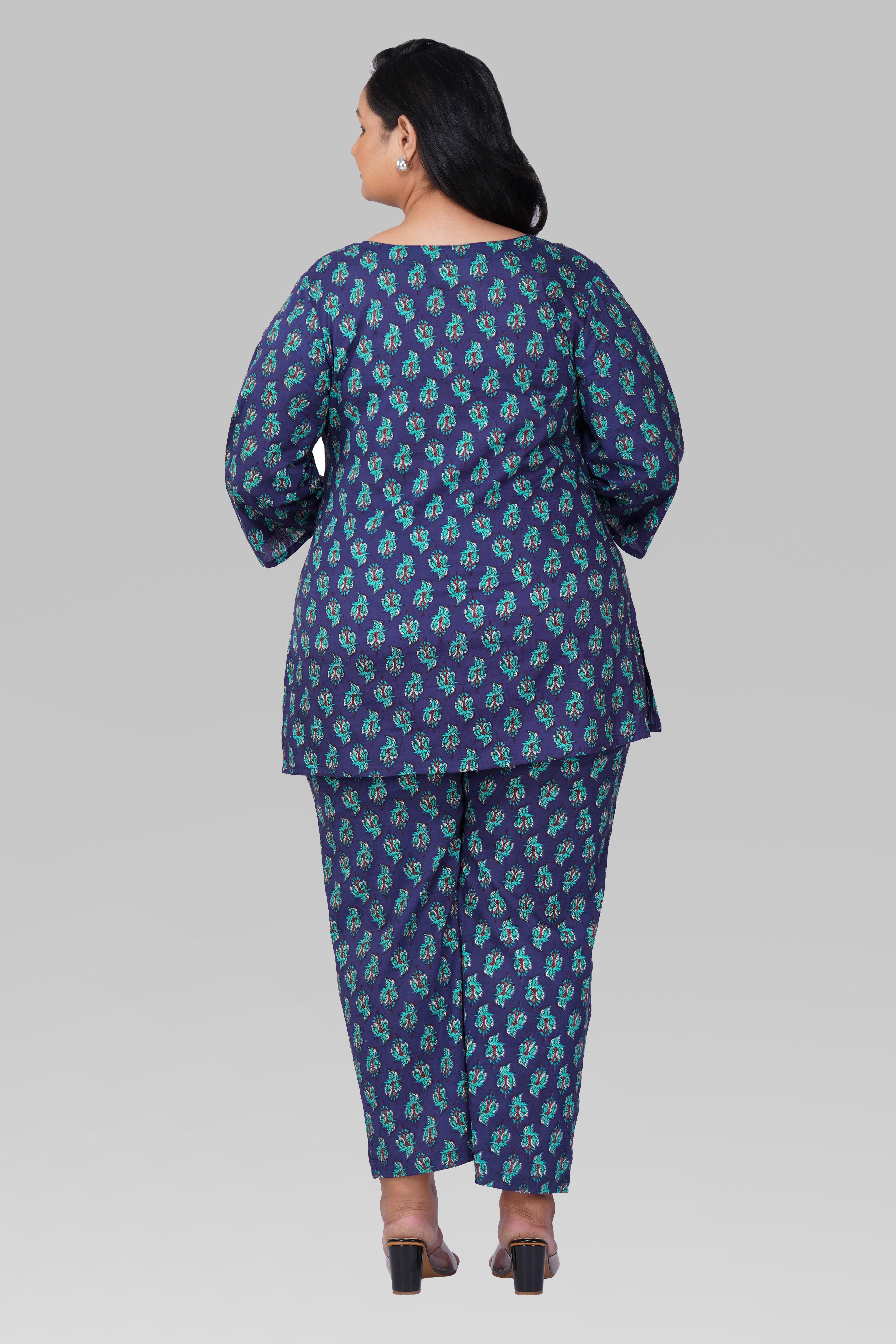 Blue Butta Plus Size Cotton Printed Pyjama Set