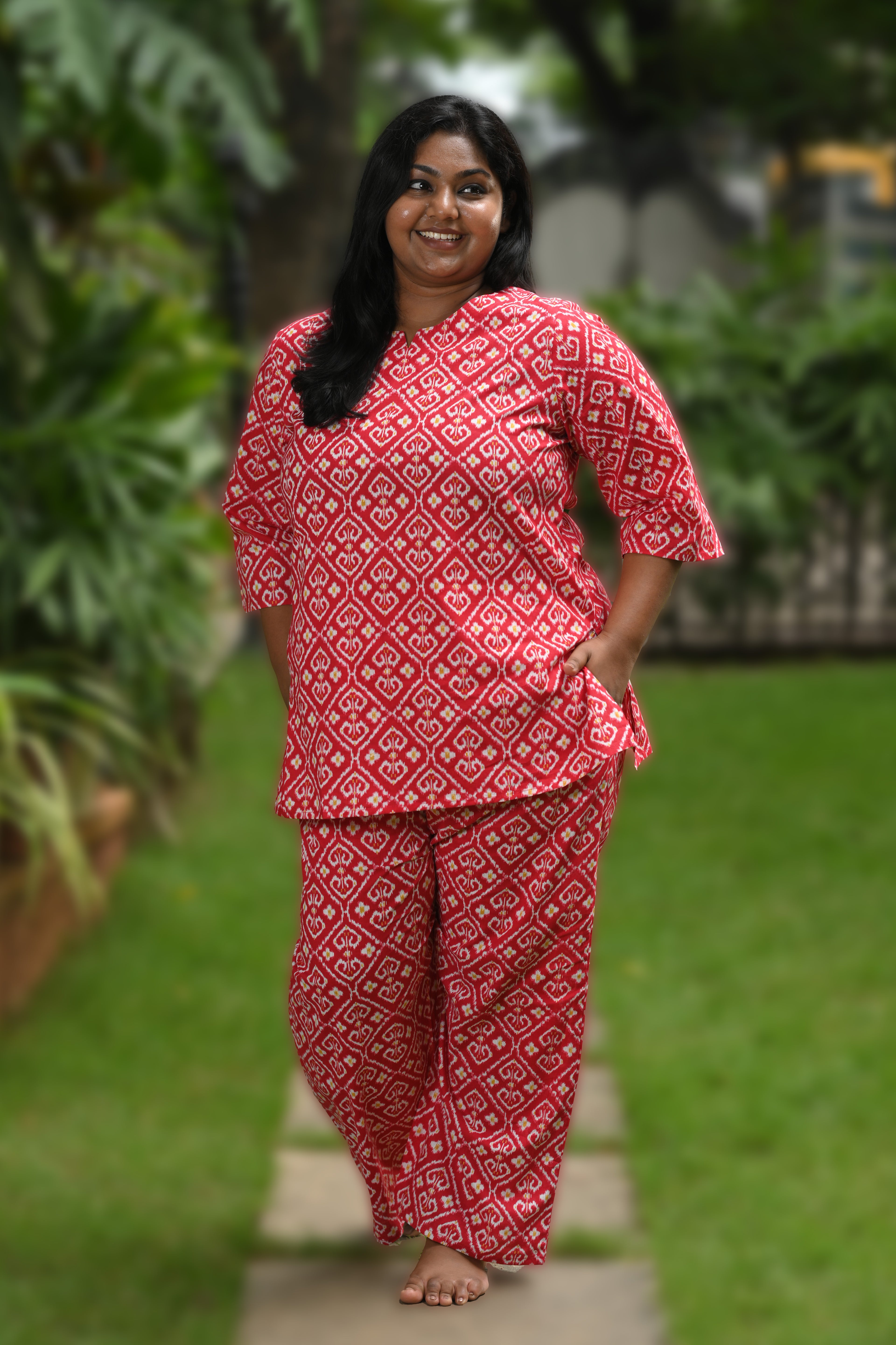 Red Ikat Plus Size Cotton Printed Pyjama Set
