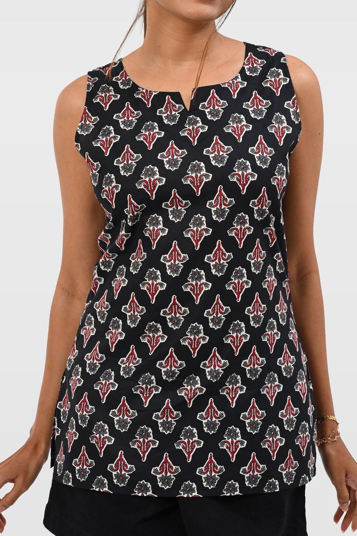 Black Cotton Printed Sleeveless Kurti