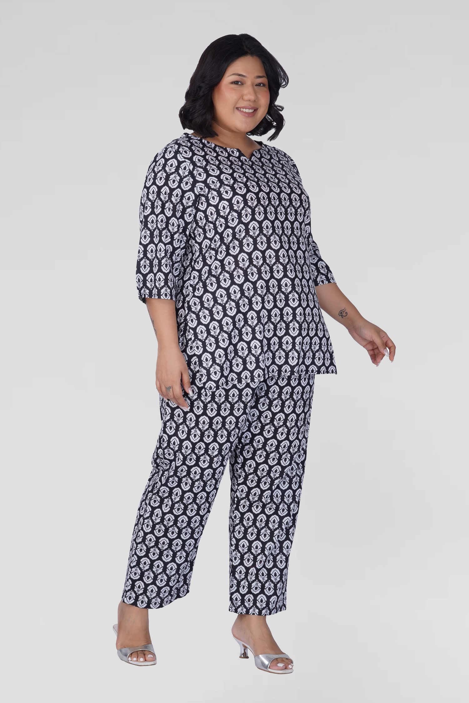 Black Plus Size Cotton Printed Pyjama Set