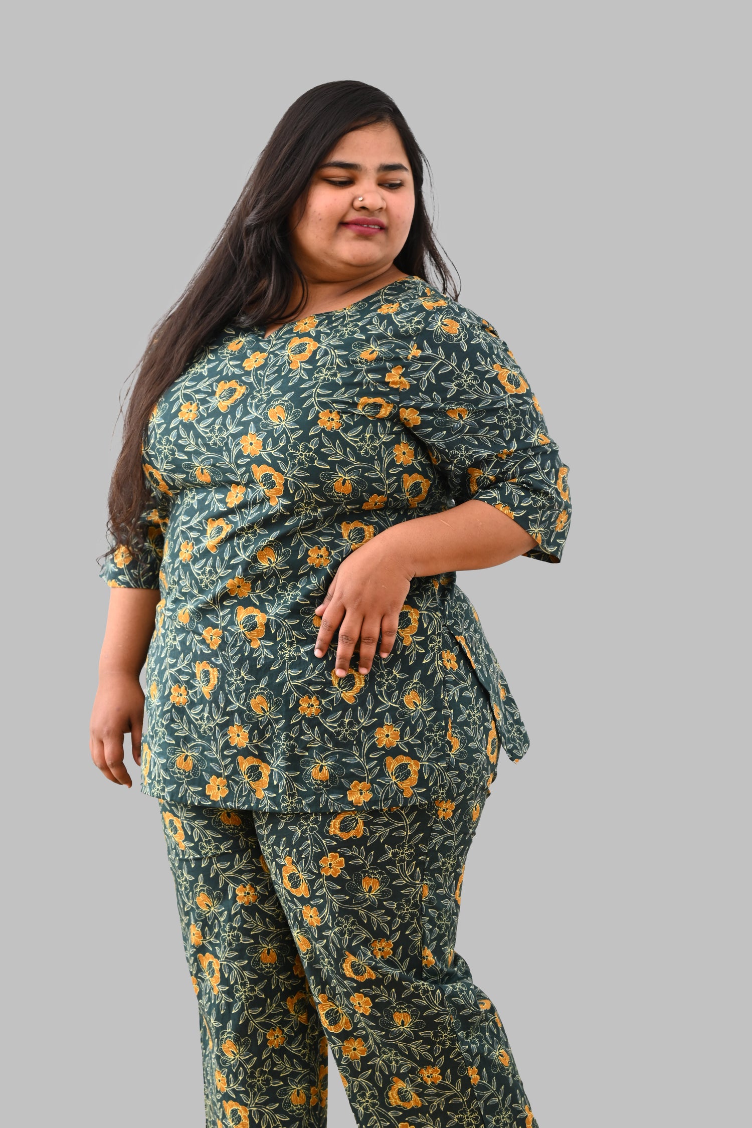 Bottle Green Plus Size Cotton Printed Pyjama Set