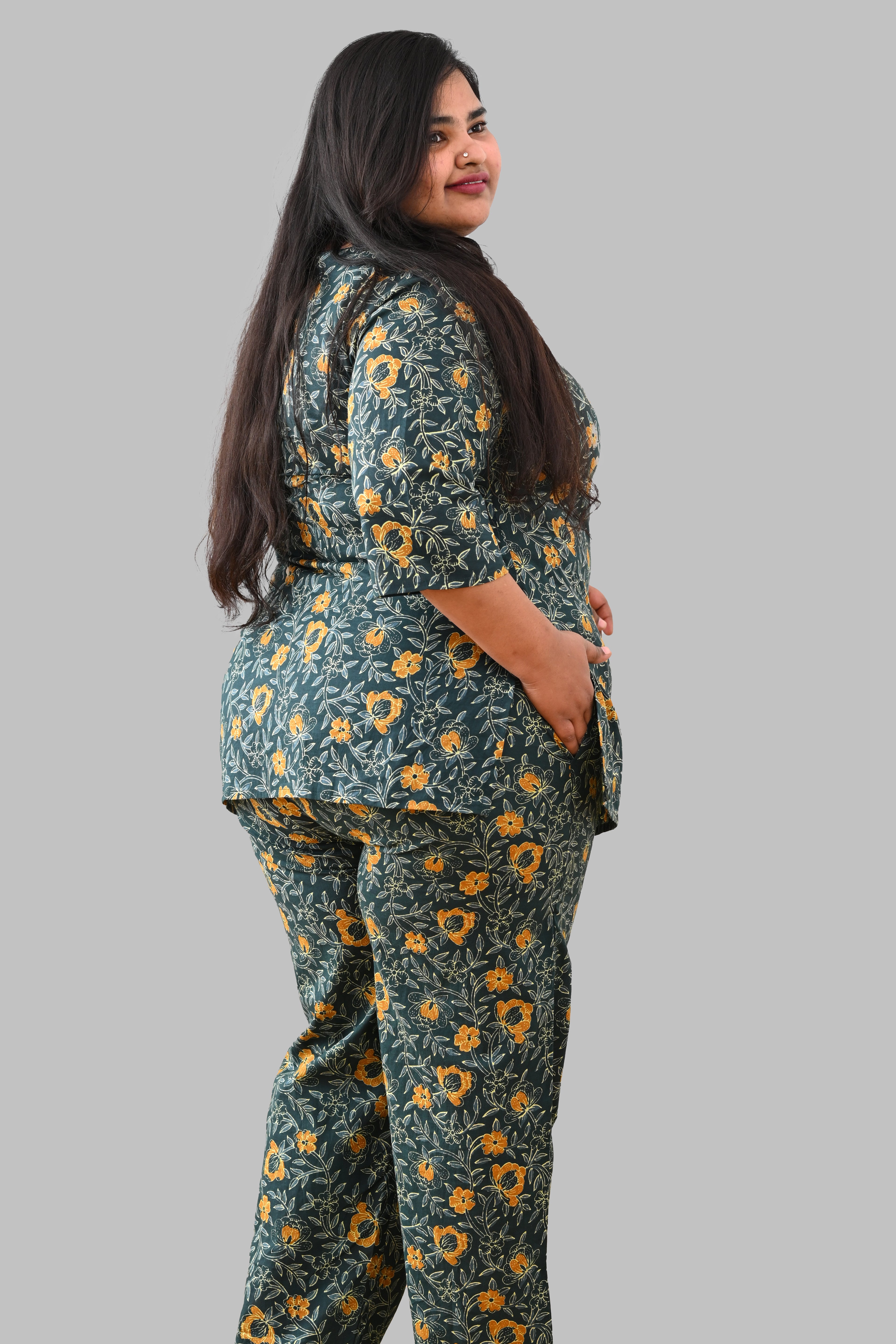 Bottle Green Plus Size Cotton Printed Pyjama Set