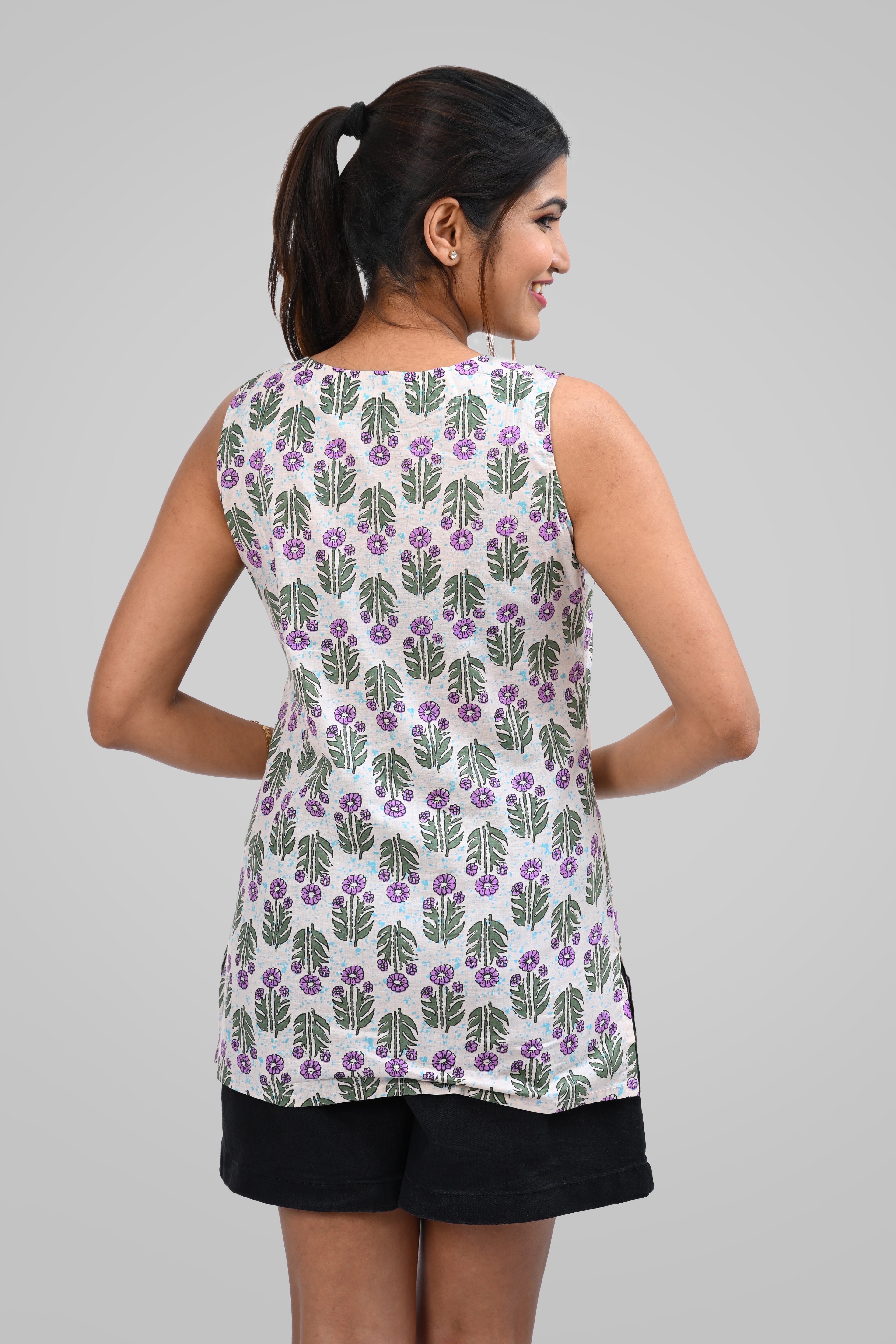 Cream Cotton Printed Sleeveless Kurti