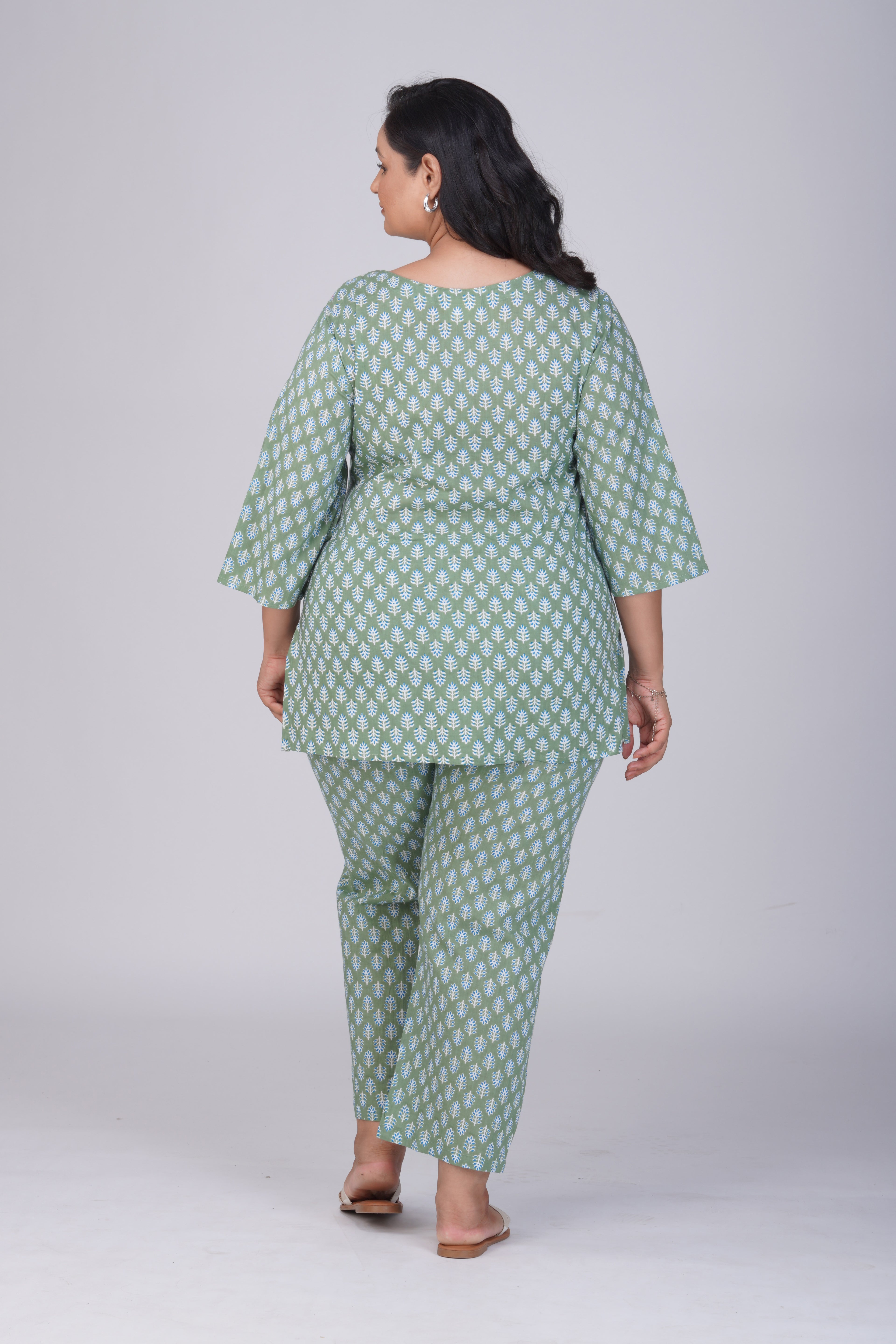 Dark Sea Green Plus Size Cotton Printed Pyjama Set