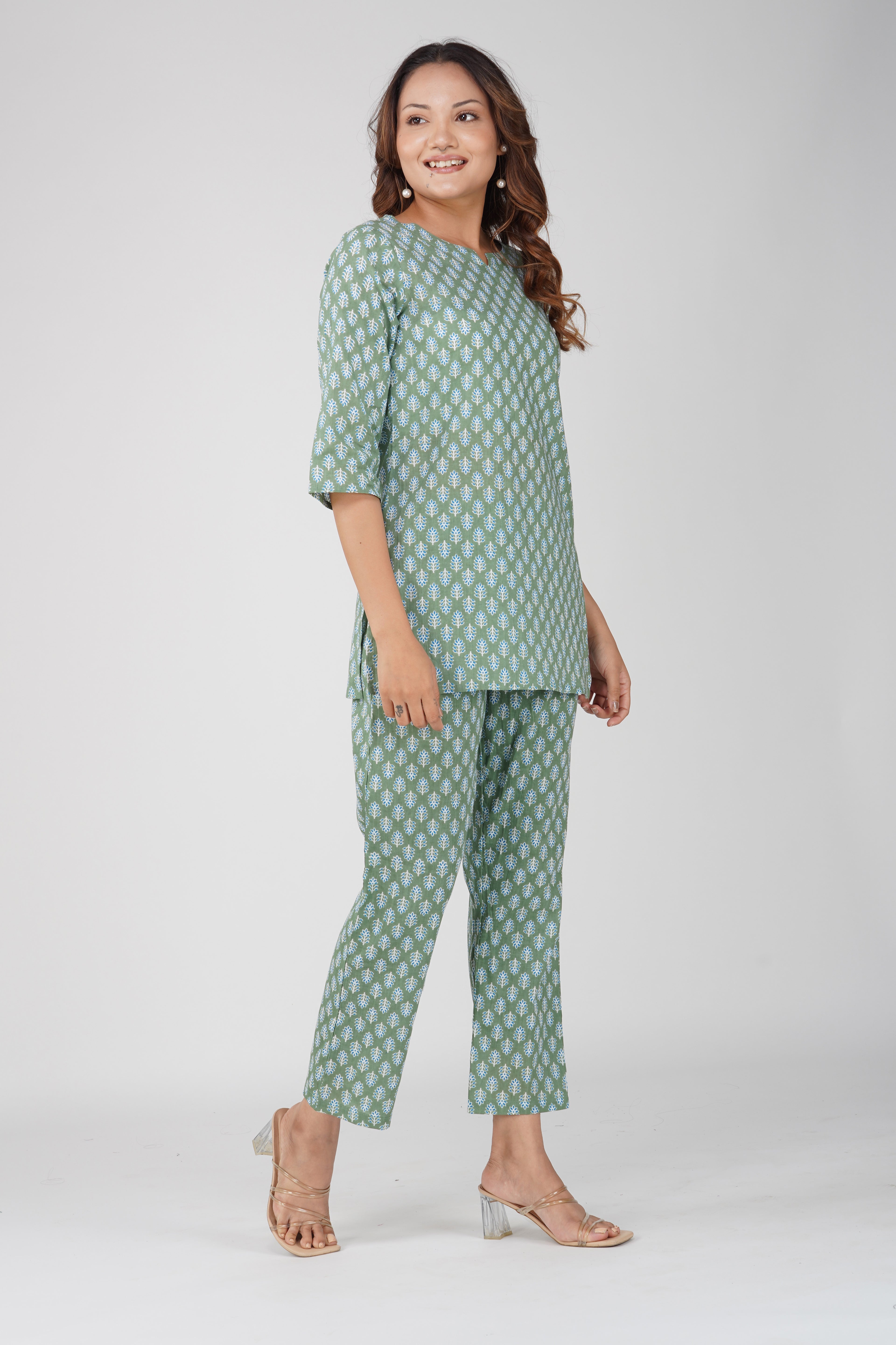 Dark Sea Green Cotton Printed Pyjama Set