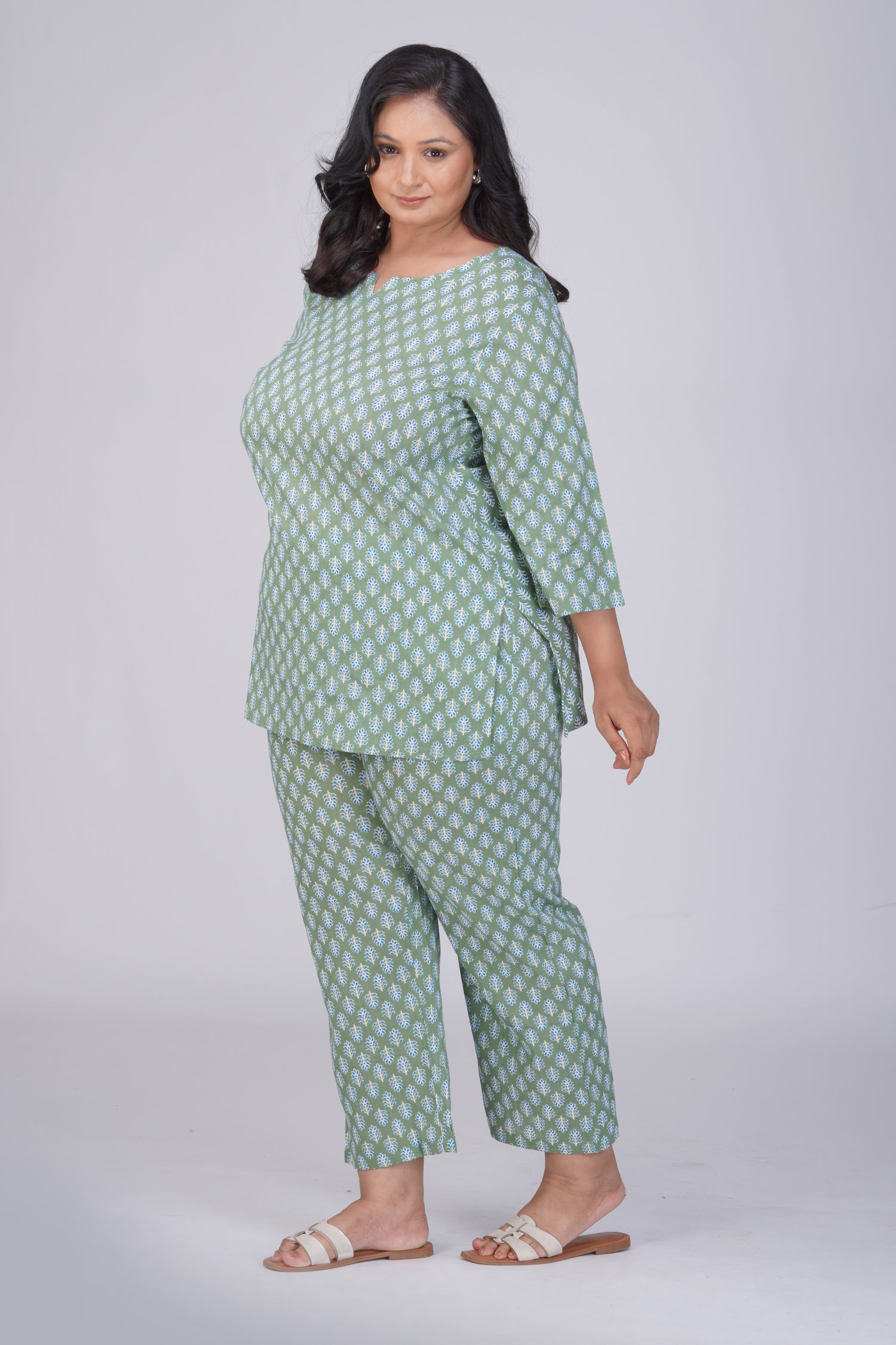 Dark Sea Green Plus Size Cotton Printed Pyjama Set
