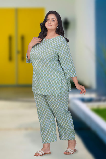 Dark Sea Green Plus Size Cotton Printed Pyjama Set