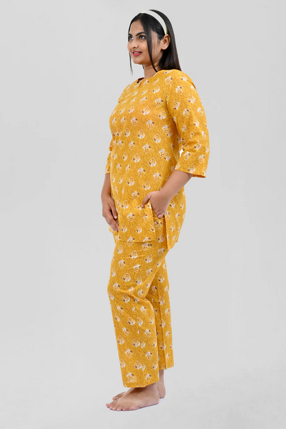 Fire Bush Cotton Printed Pyjama Set