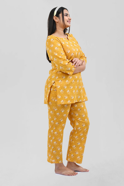 Fire Bush Cotton Printed Pyjama Set