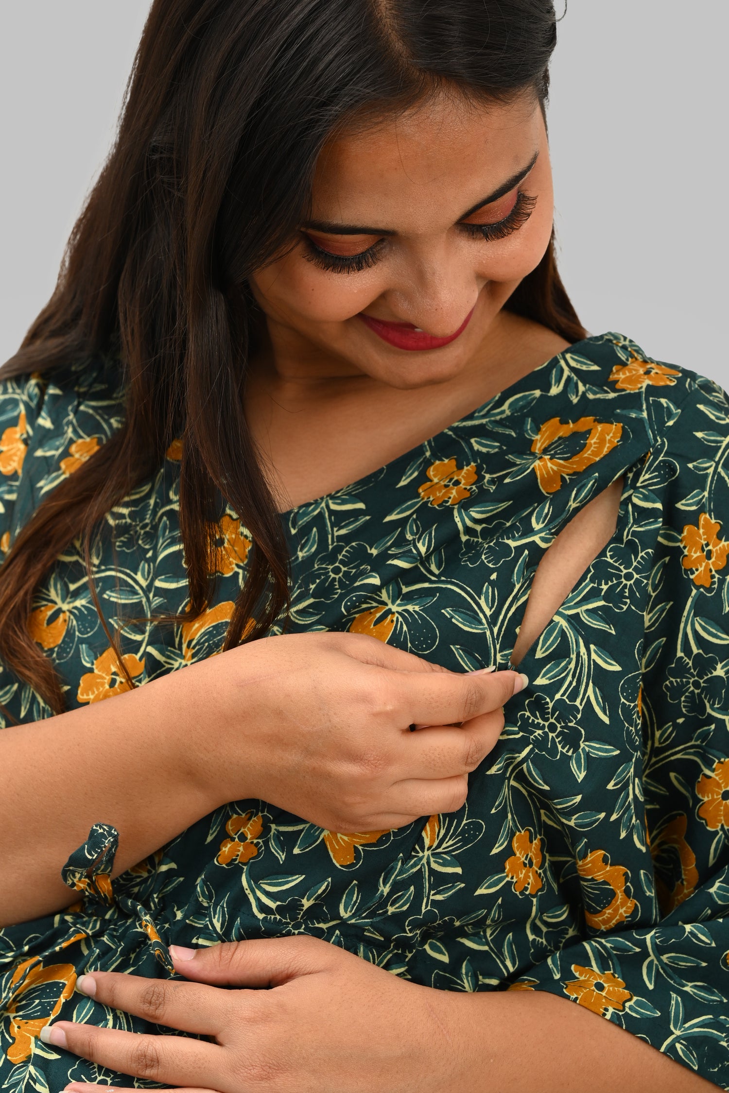 Floral Maternity and Feeding Kaftan Set in Green