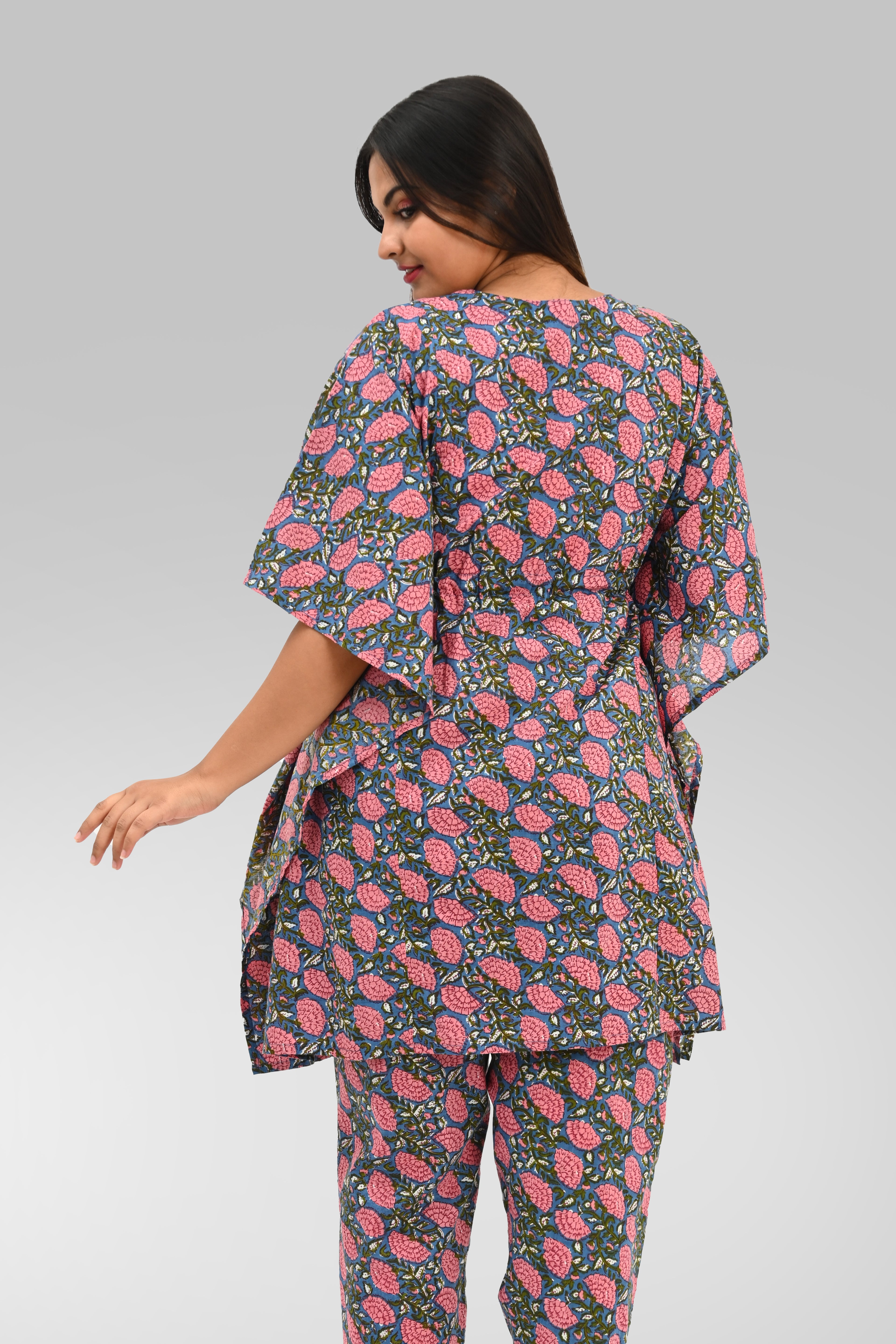 Floral Maternity and Feeding Kaftan Set in Pink