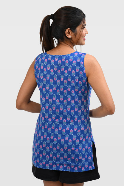 Fun Blue Cotton Printed Sleeveless Kurti