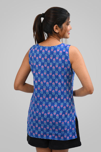 Fun Blue Cotton Printed Sleeveless Kurti