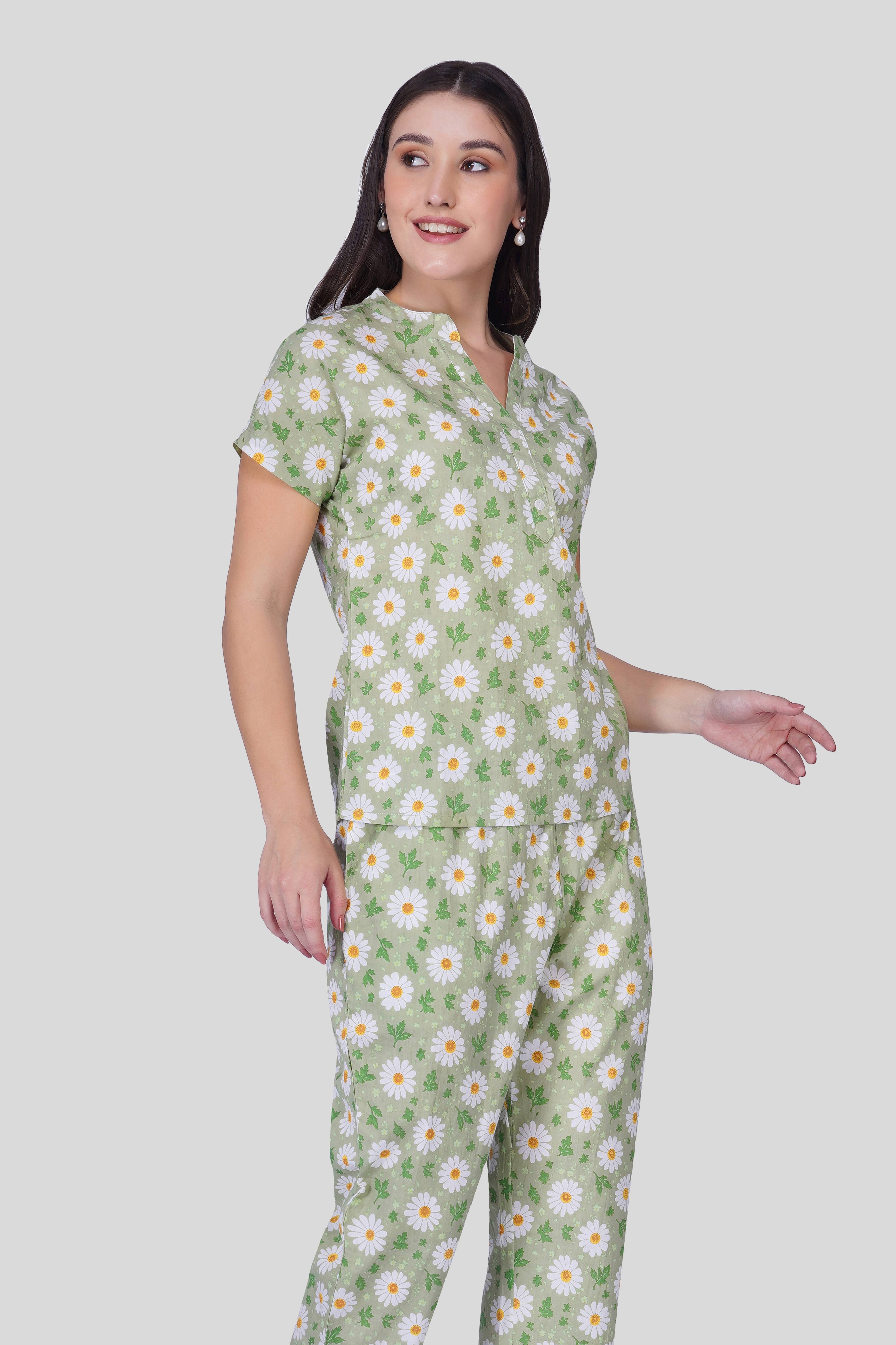 Green Notch Collar Cotton Printed Pyjama Set