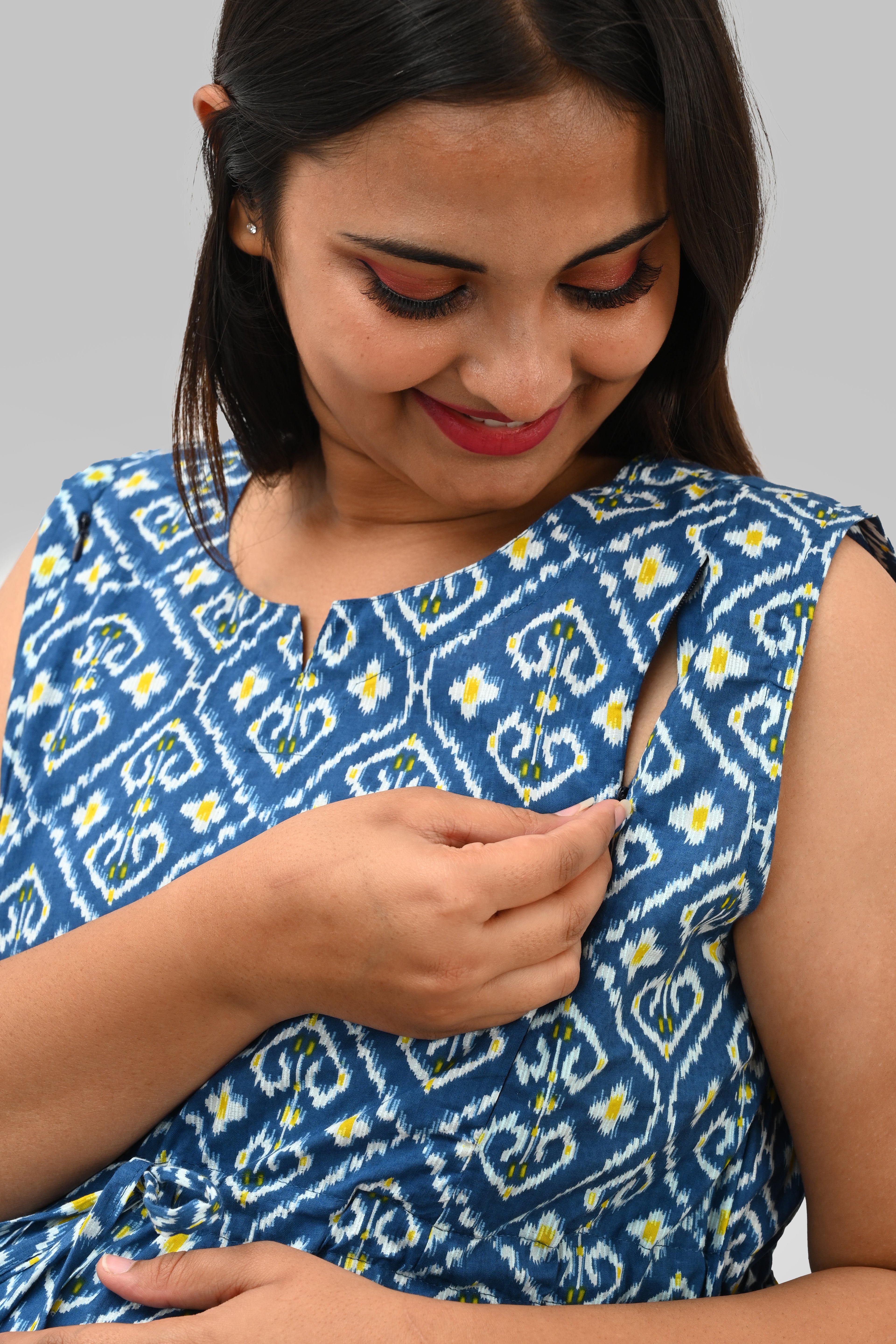 Ikat Maternity and Feeding Kurta Set in Blue