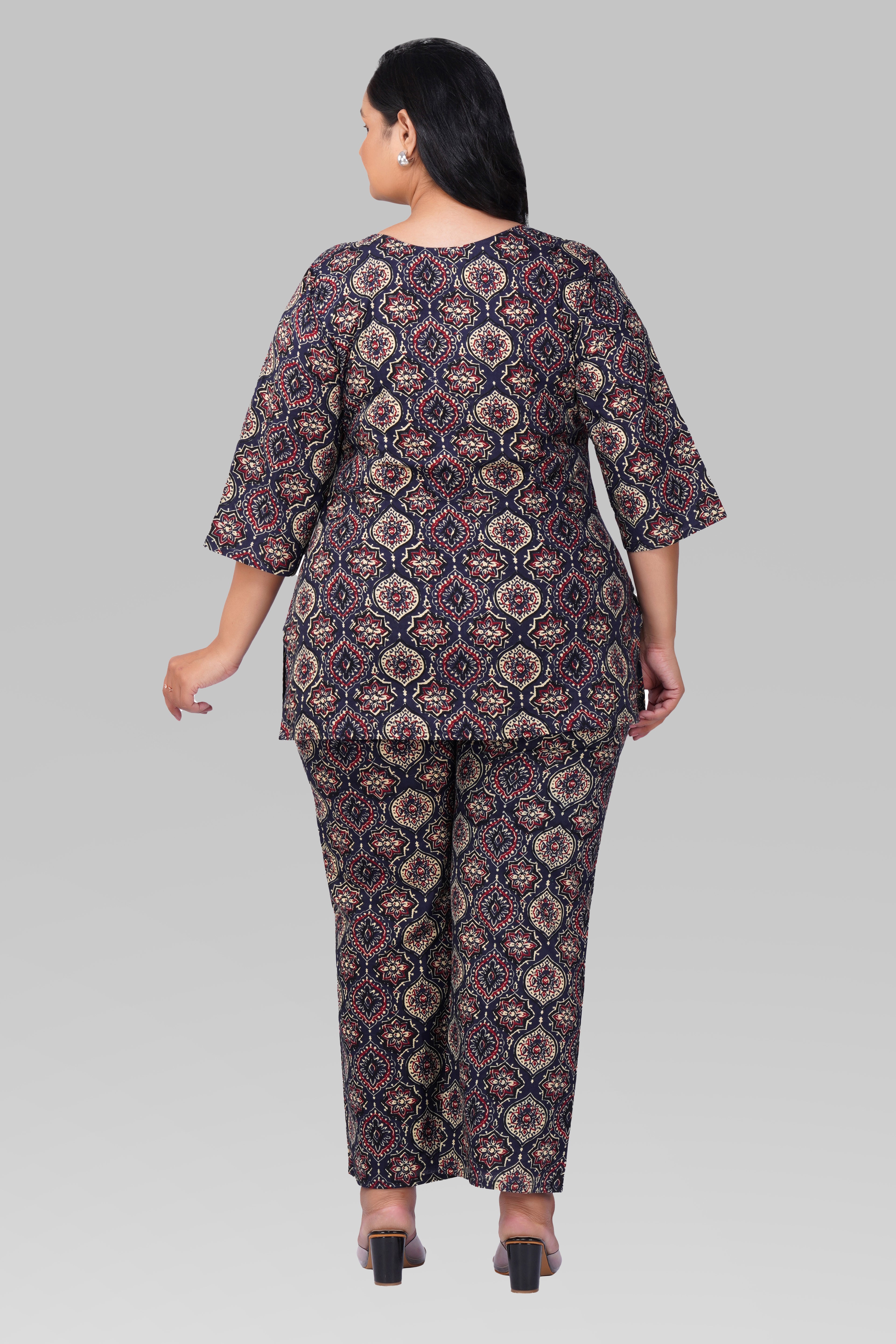Indigo Plus Size Cotton Printed Pyjama Set