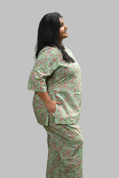 Mint Floral Plus Size Cotton Printed Pyjama Set