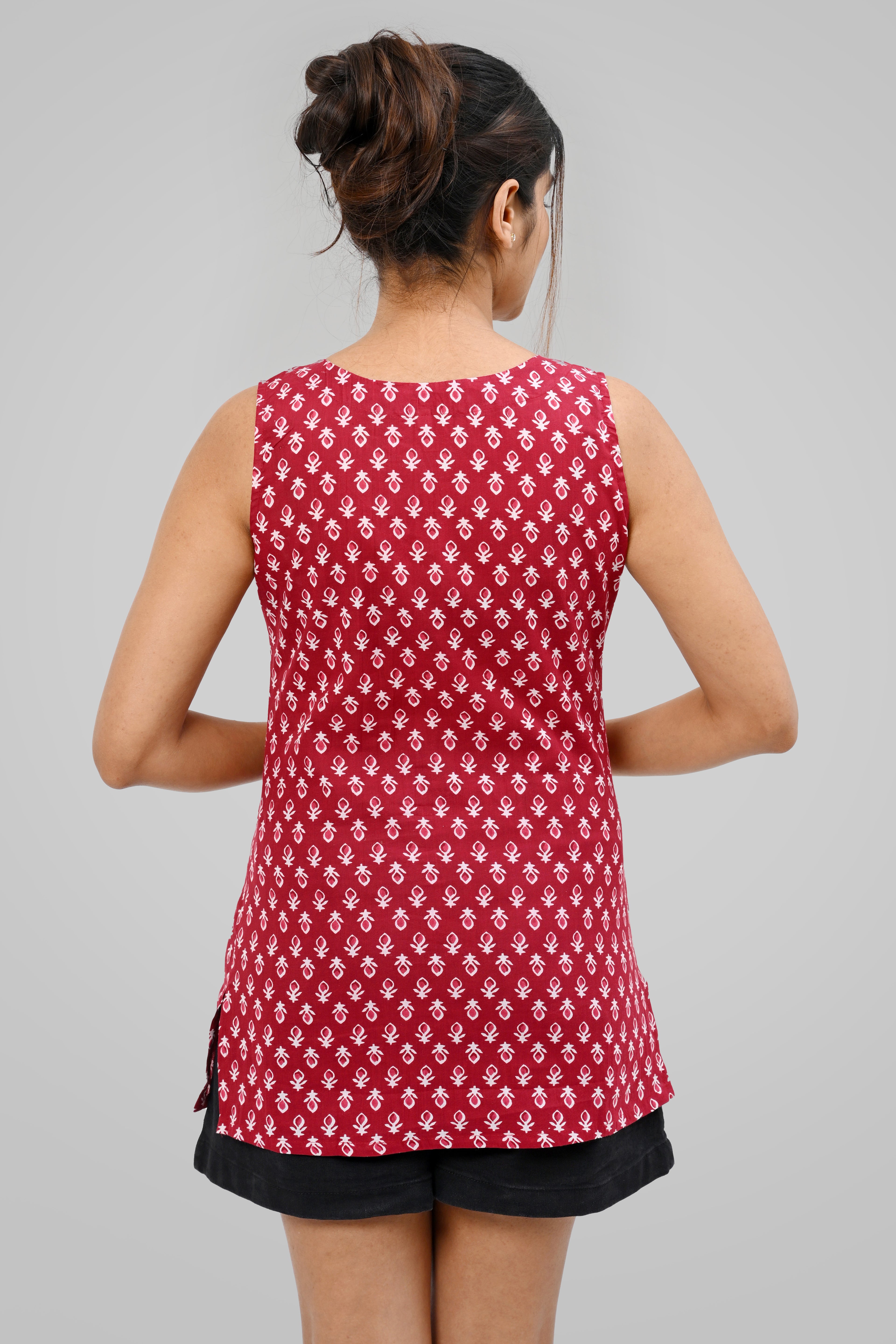 Maroon Cotton Printed Sleeveless Kurti