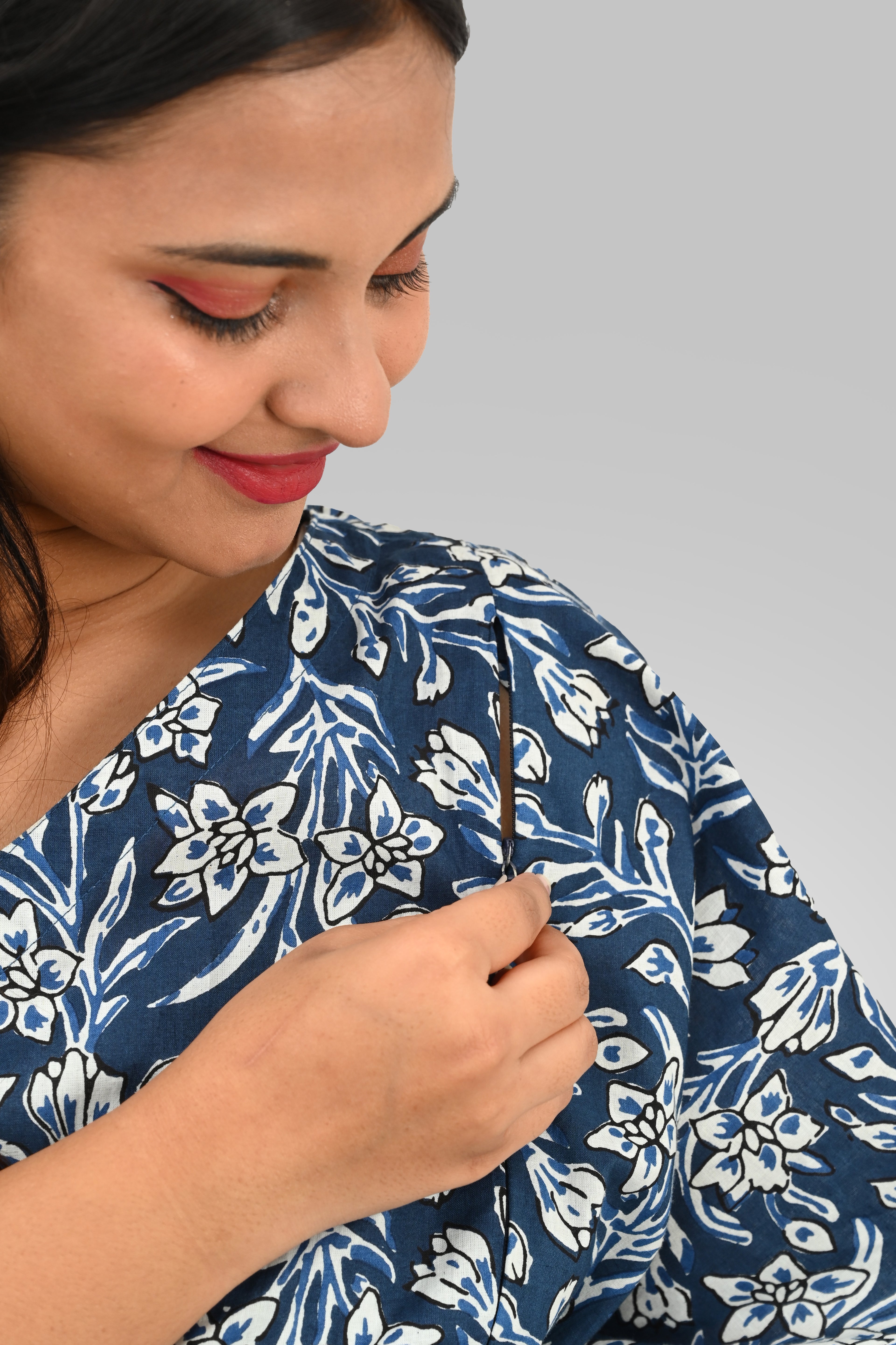 Maternity and Feeding Kaftan Set in Deep Blue