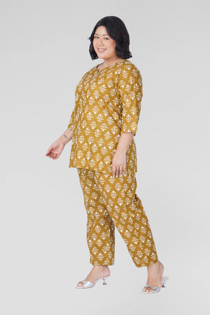Mustard Plus Size Cotton Printed Pyjama Set