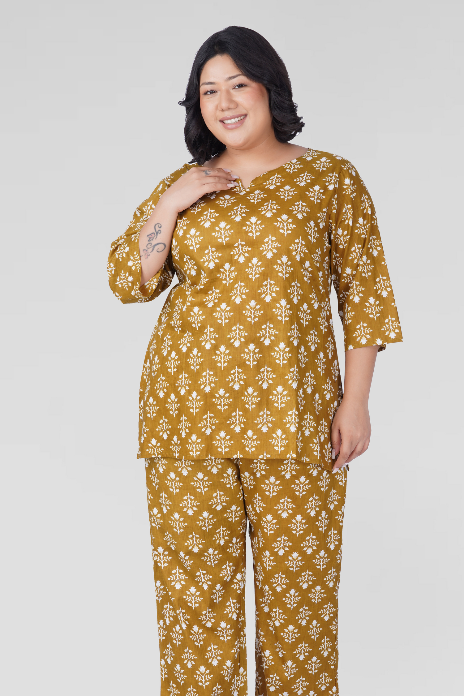 Mustard Plus Size Cotton Printed Pyjama Set