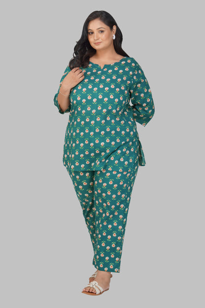 Pine Green Plus Size Cotton Printed Pyjama Set