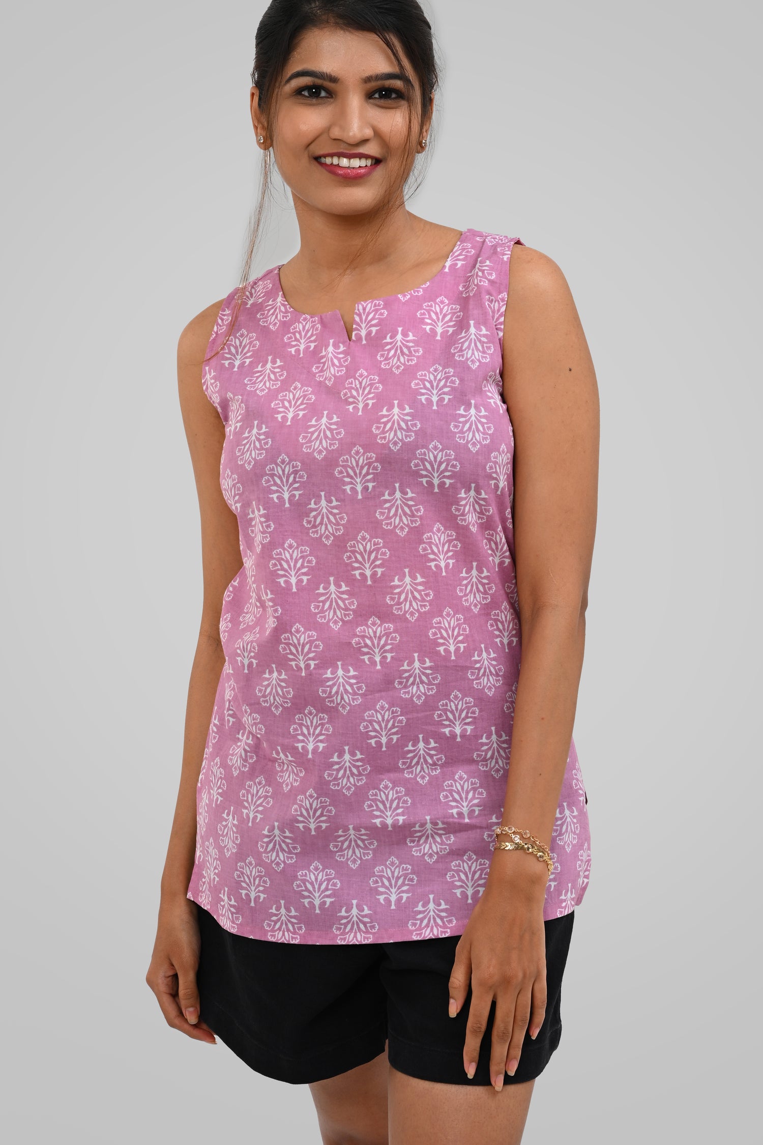 Pink Cotton Printed Sleeveless Kurti