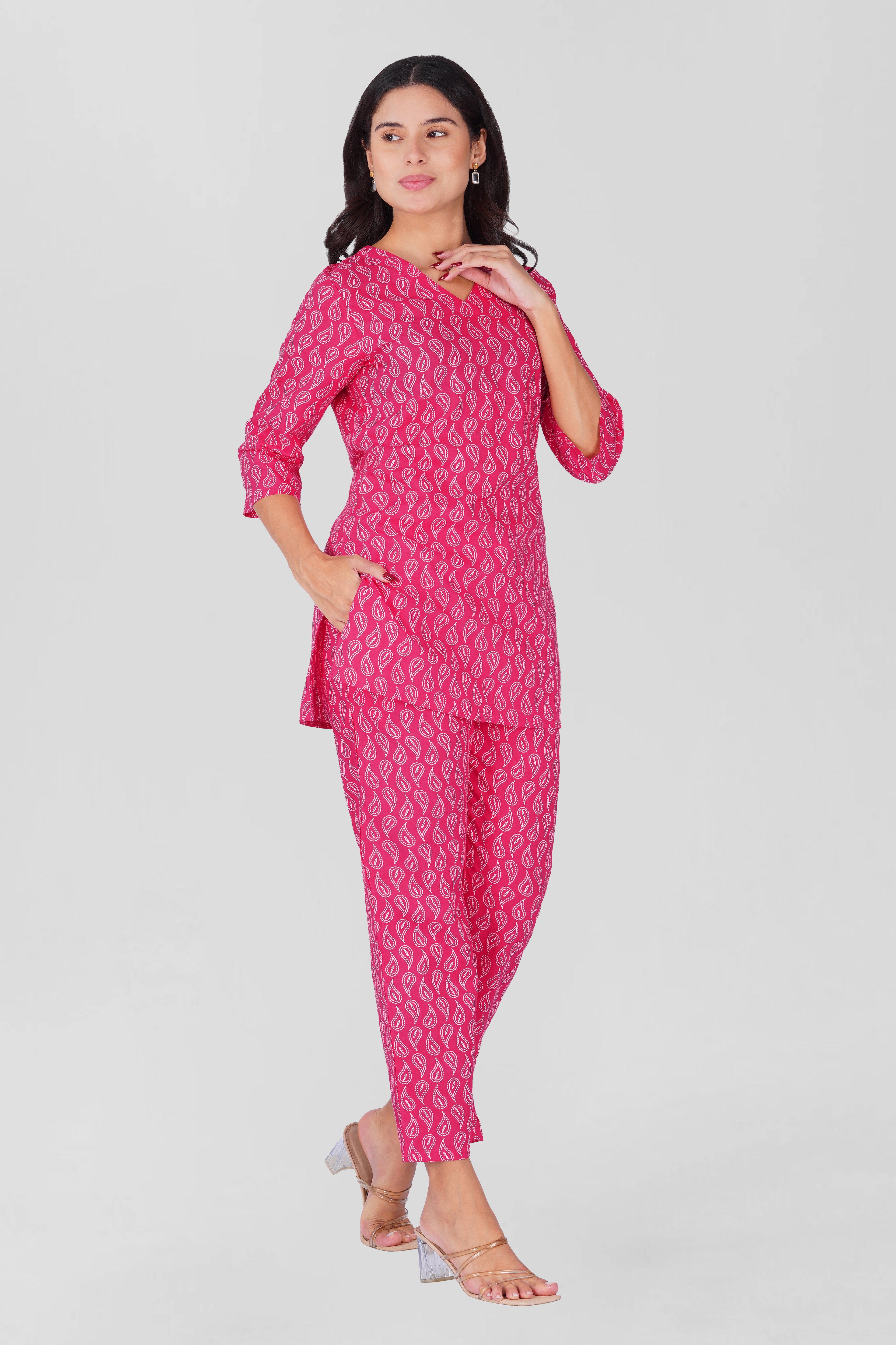 Sundari Pink V Neck Cotton Printed Pyjama Set