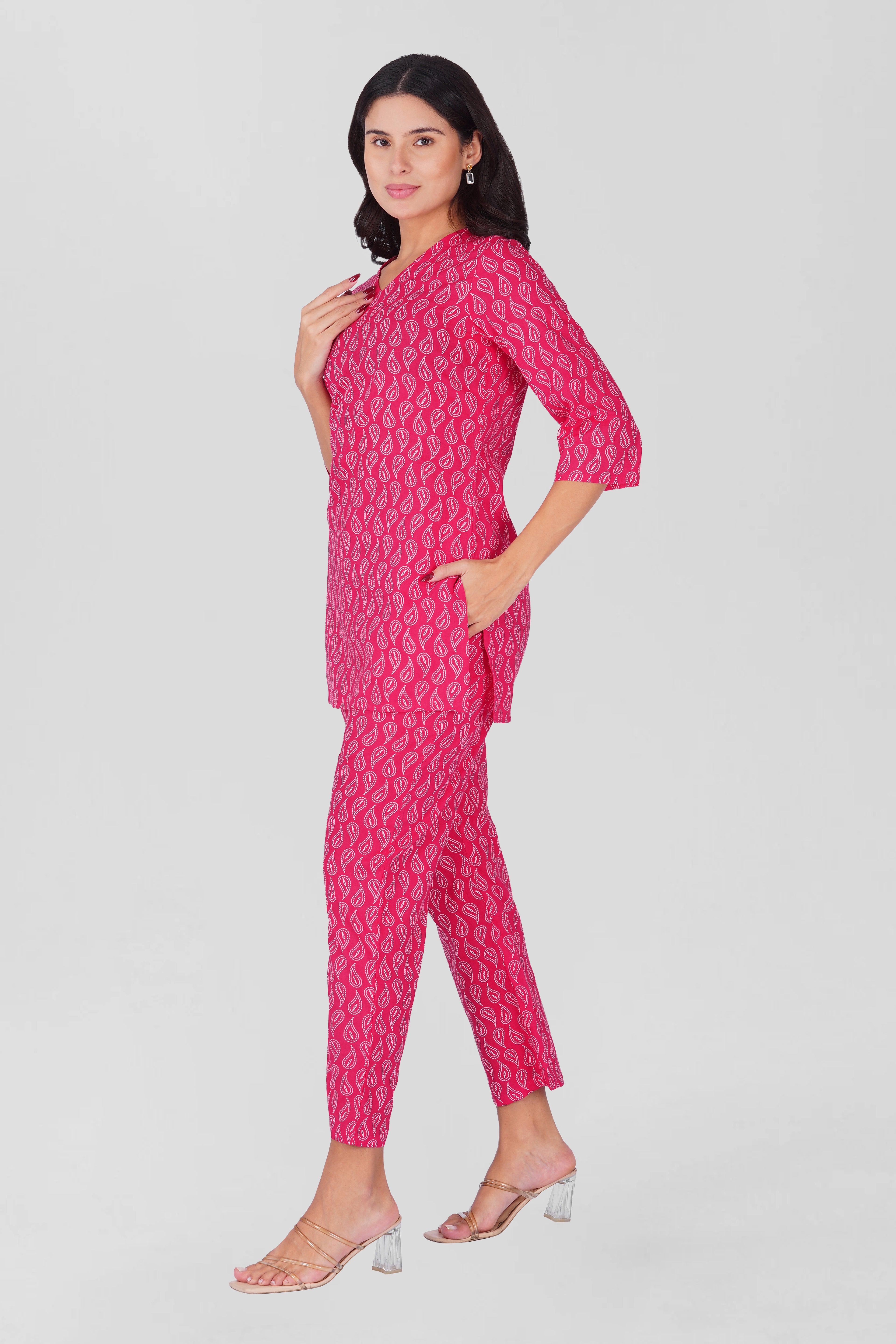 Sundari Pink V Neck Cotton Printed Pyjama Set