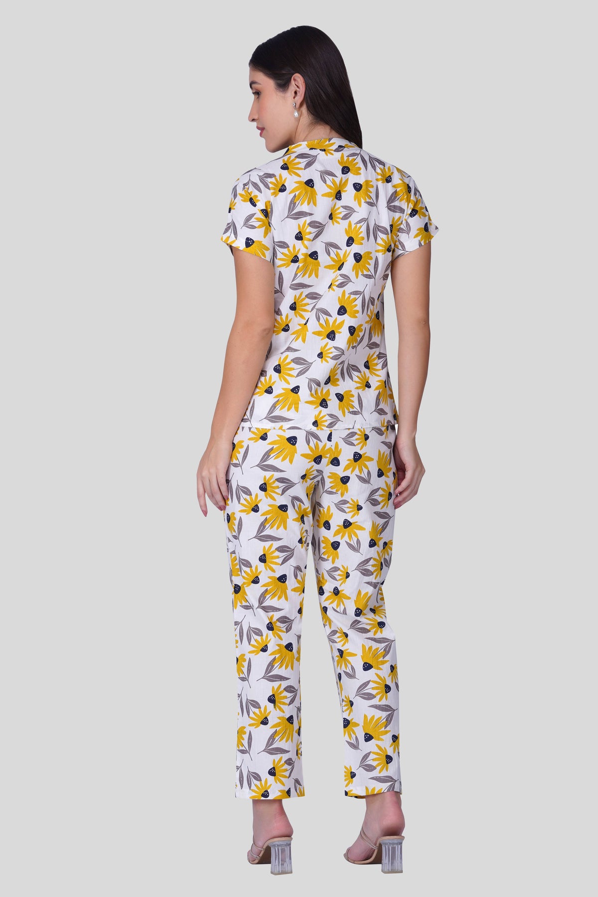 White Notch Collar Cotton Printed Pyjama Set