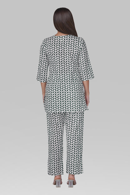 White V Neck Cotton Printed Pyjama Set