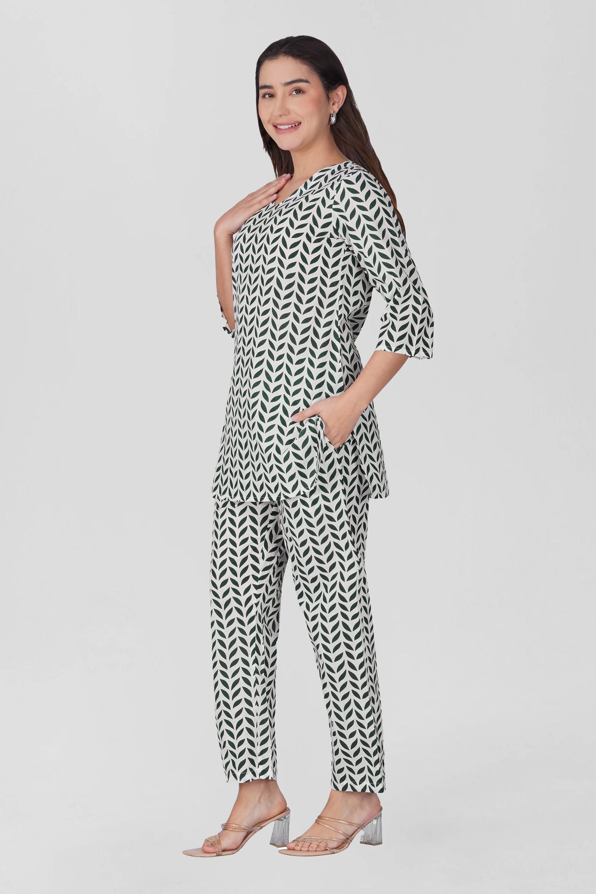 White V Neck Cotton Printed Pyjama Set