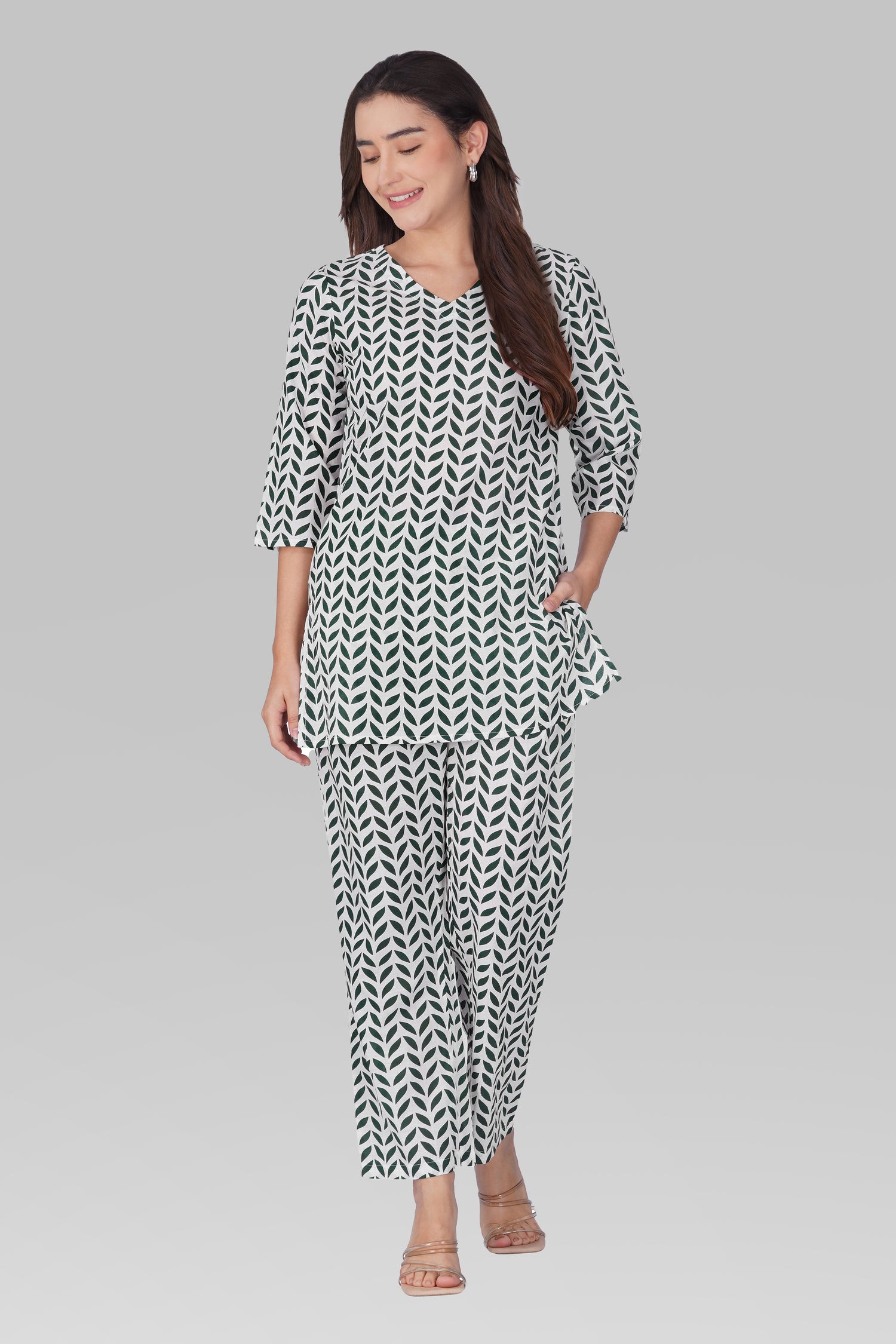 White V Neck Cotton Printed Pyjama Set