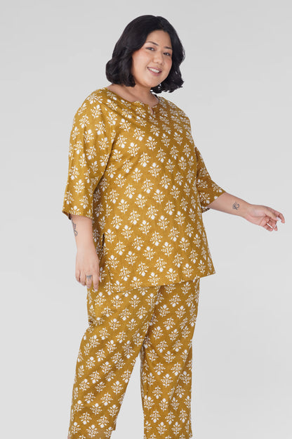 Mustard Plus Size Cotton Printed Pyjama Set