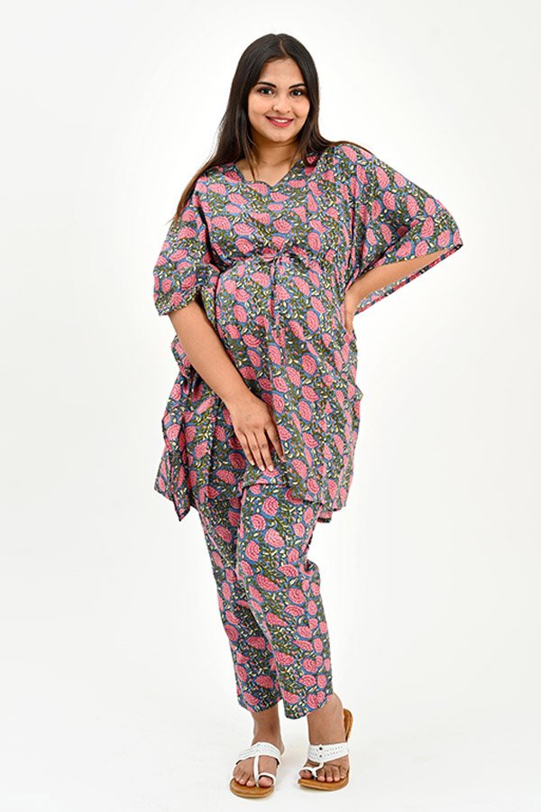 Floral Maternity and Feeding Kaftan Set in Pink - 30looks